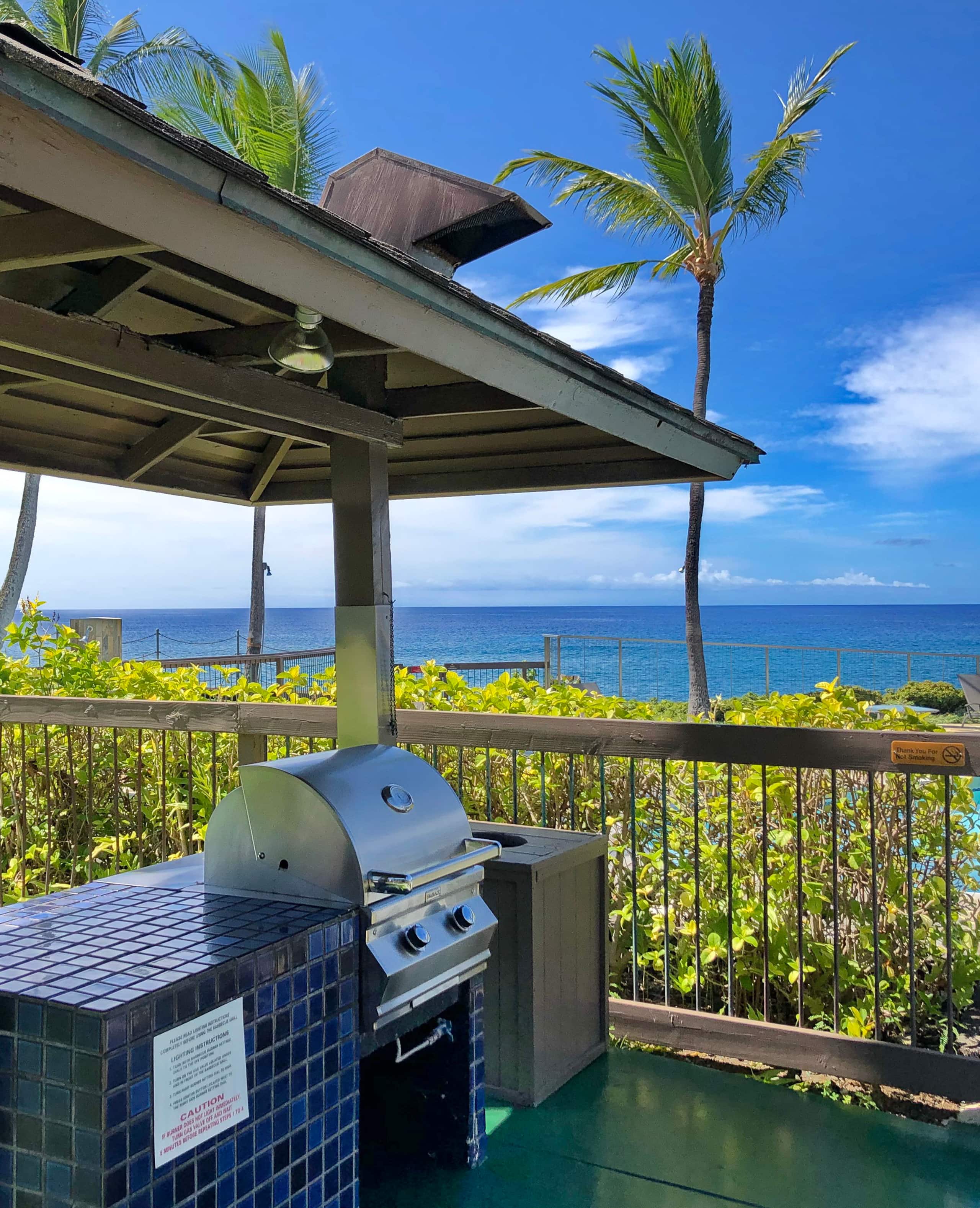 Condo in Kailua-Kona · ★4.88 · 3 bedrooms · 4 beds · 2.5 baths - Image 12