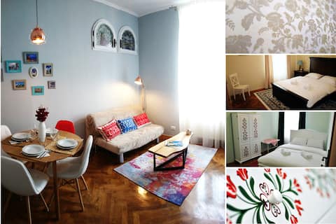 Central 2 Bedroom Home+Free Parking in Courtyard