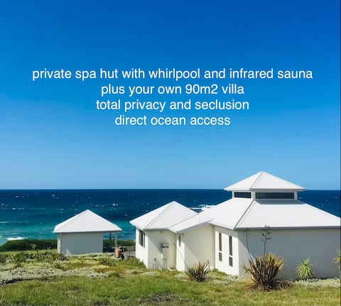 Luxe Villa + Private Hot Tub + Sauna + Fireplace