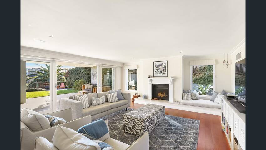 Family paradise with views gallery image 3