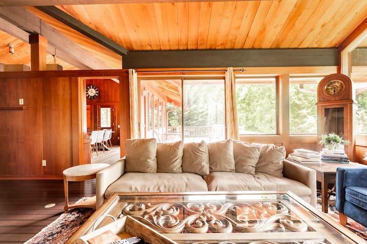 Tulip Tree Bay Lodge-Center Hill Lake House - Houses for Rent in