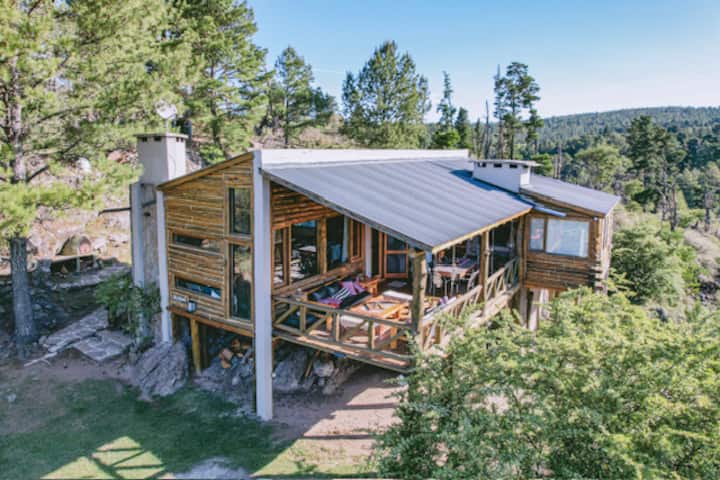 Luxury Cabin in Las Cañitas with a view and Wi-Fi