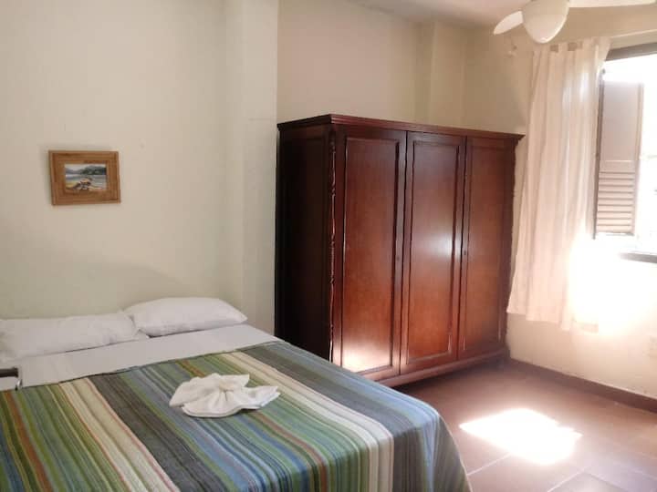 ห้องนอน 2
เตียงใหญ่