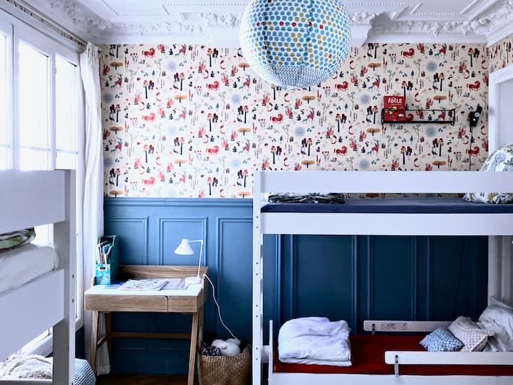 Habitación 2
/ 2 camas en el entresuelo : 190 x 80 cm. Además de una cama más pequeña