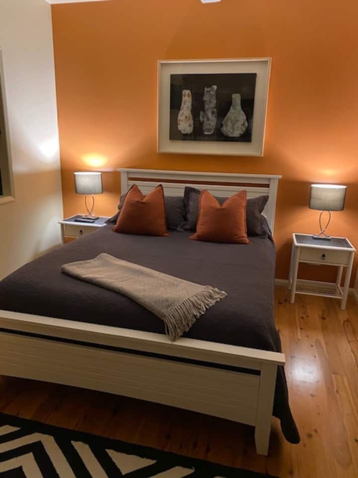 Queensize slaapkamer