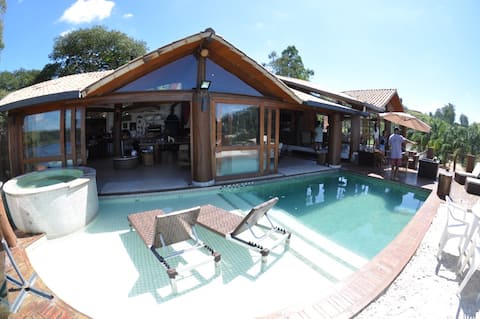 @casadepedrajf_Stunning house on the dam