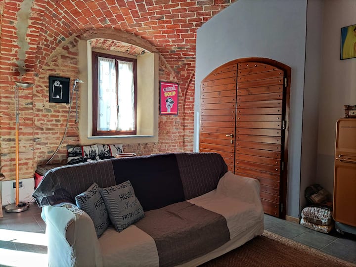Corte Dell'uva: Cellar, Pool, Garden, Bbq - Piedmont