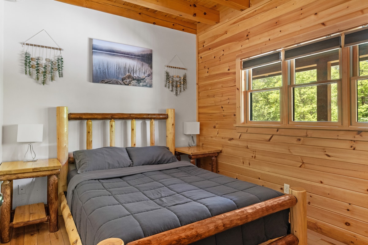 غرفة النوم السادسة (الطابق الرئيسي)