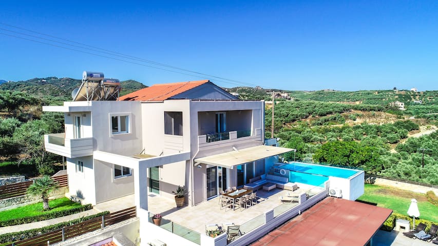 Lofos Village, Deluxe Villa seaview,glass pool
