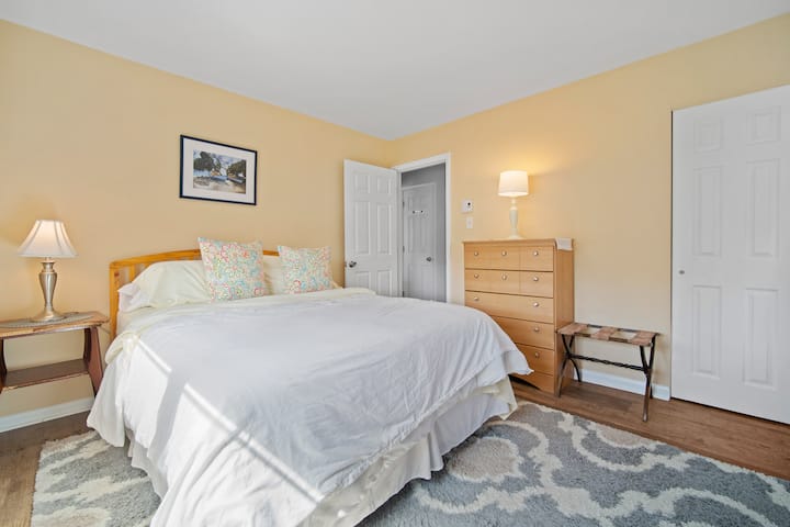 غرفة النوم الرئيسية