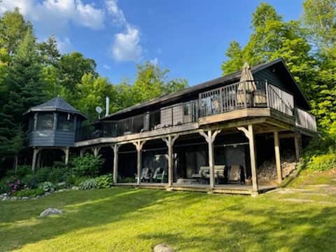 4 Bedroom Year-Round Cottage on a Quiet Lake