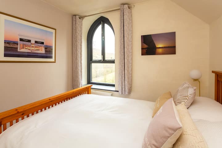 Felucca Double Bedroom