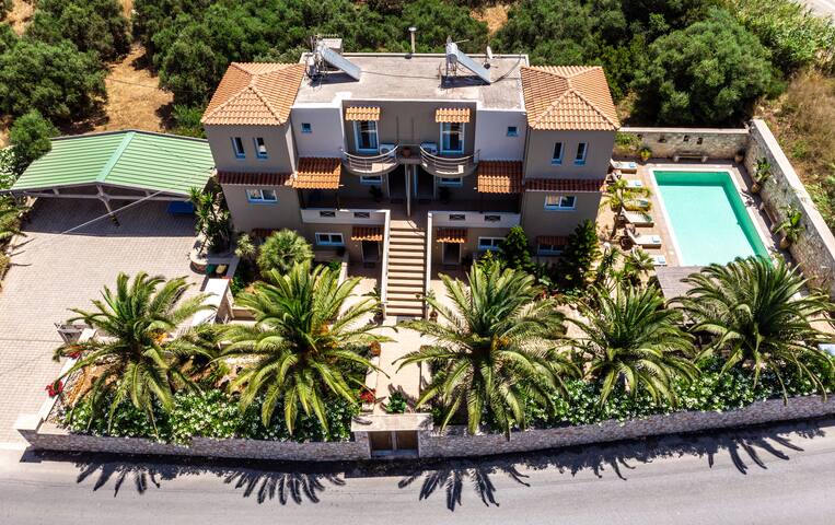 Villa Evie’s-Complex of4Apt’s-Heated Pool-Nr Beach gallery image 4