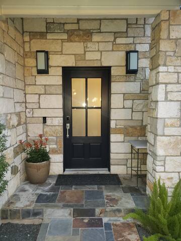 Texas Modern-Central Austin gallery image 4