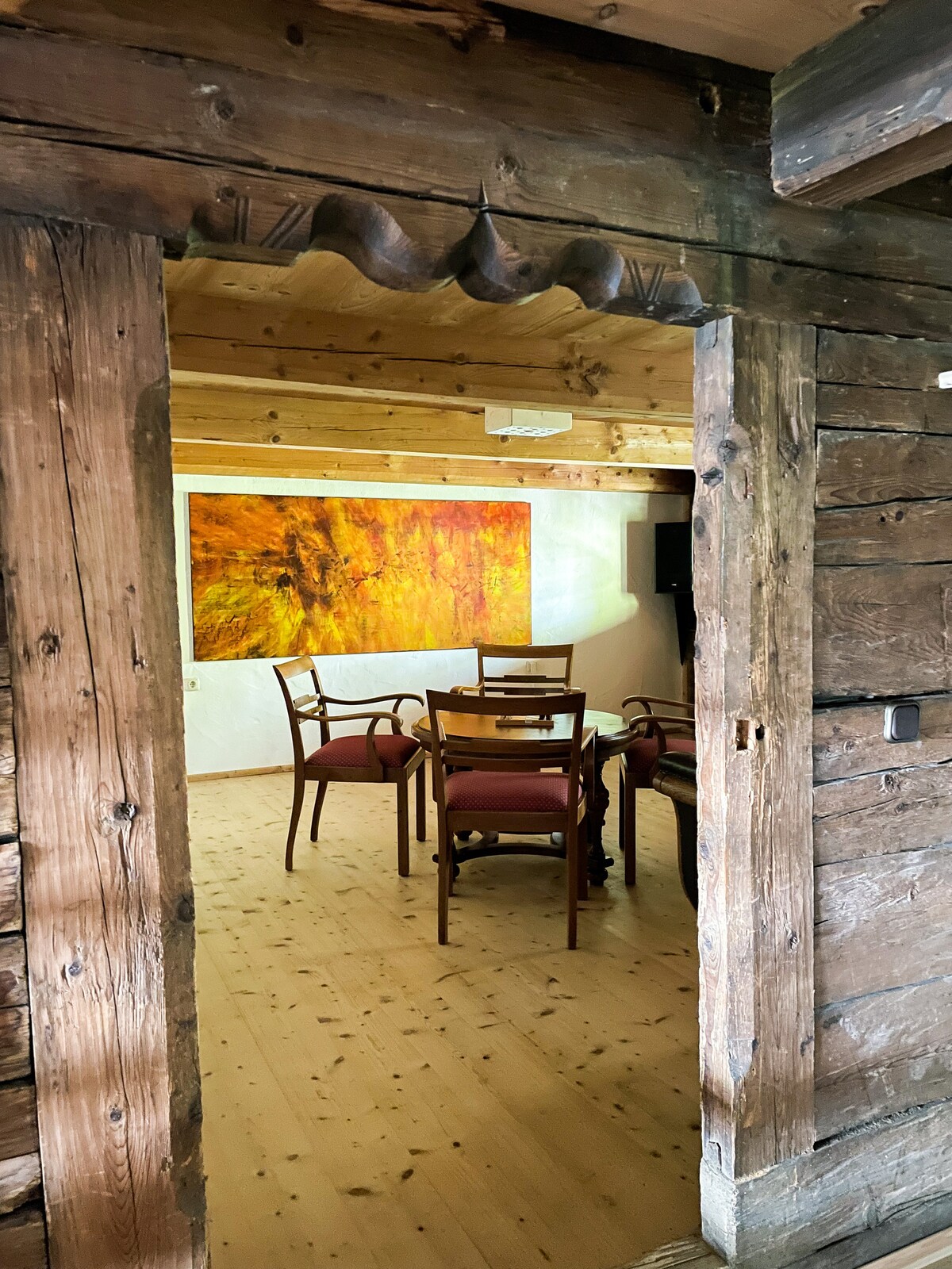 Top Airbnb: Historic farmhouse by the old oak tree. in Traunstein