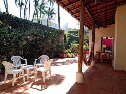 Large and cozy house 600m from the beach