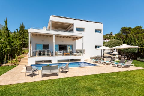 DELUXE VILLA ❤️ SEA VIEWS 2 POOLS & 2 JACUZZIS ❤️