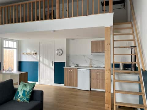 Thair'Ocean Country & Beach Cottage