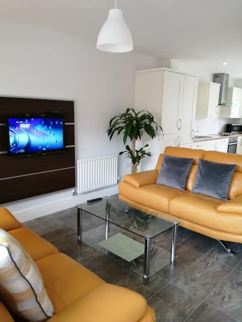 Top performing Airbnb: Stone's Throw, Portland, on the Jurassic Coast in Portland