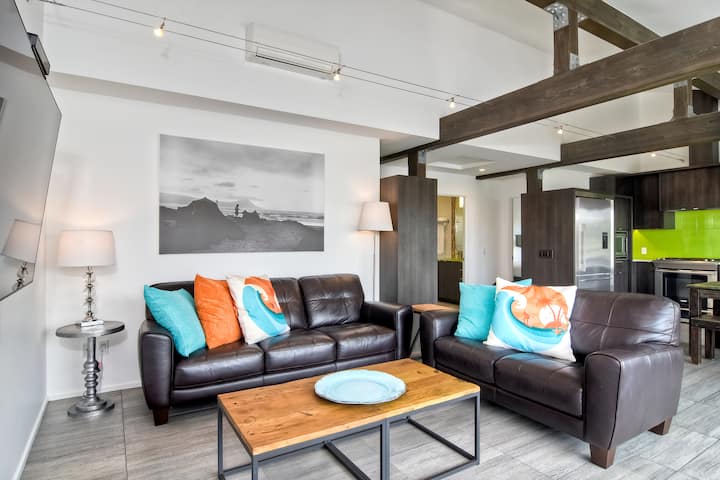 Sun (2 Bedroom / 2 Bath) - Carlsbad, CA