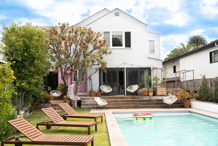 Xmas Special Santa Monica Family House w/ Pool gallery image 5