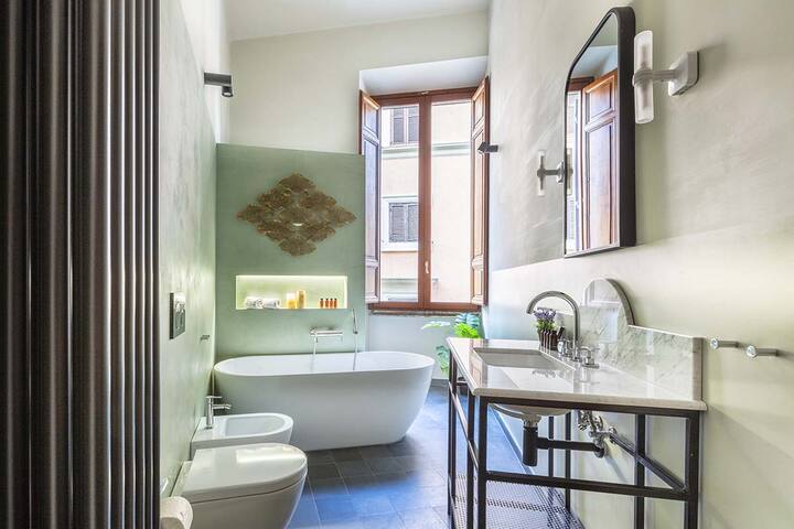 ROMAC Baullari – 5 bedrooms – in Campo de Fiori gallery image 4