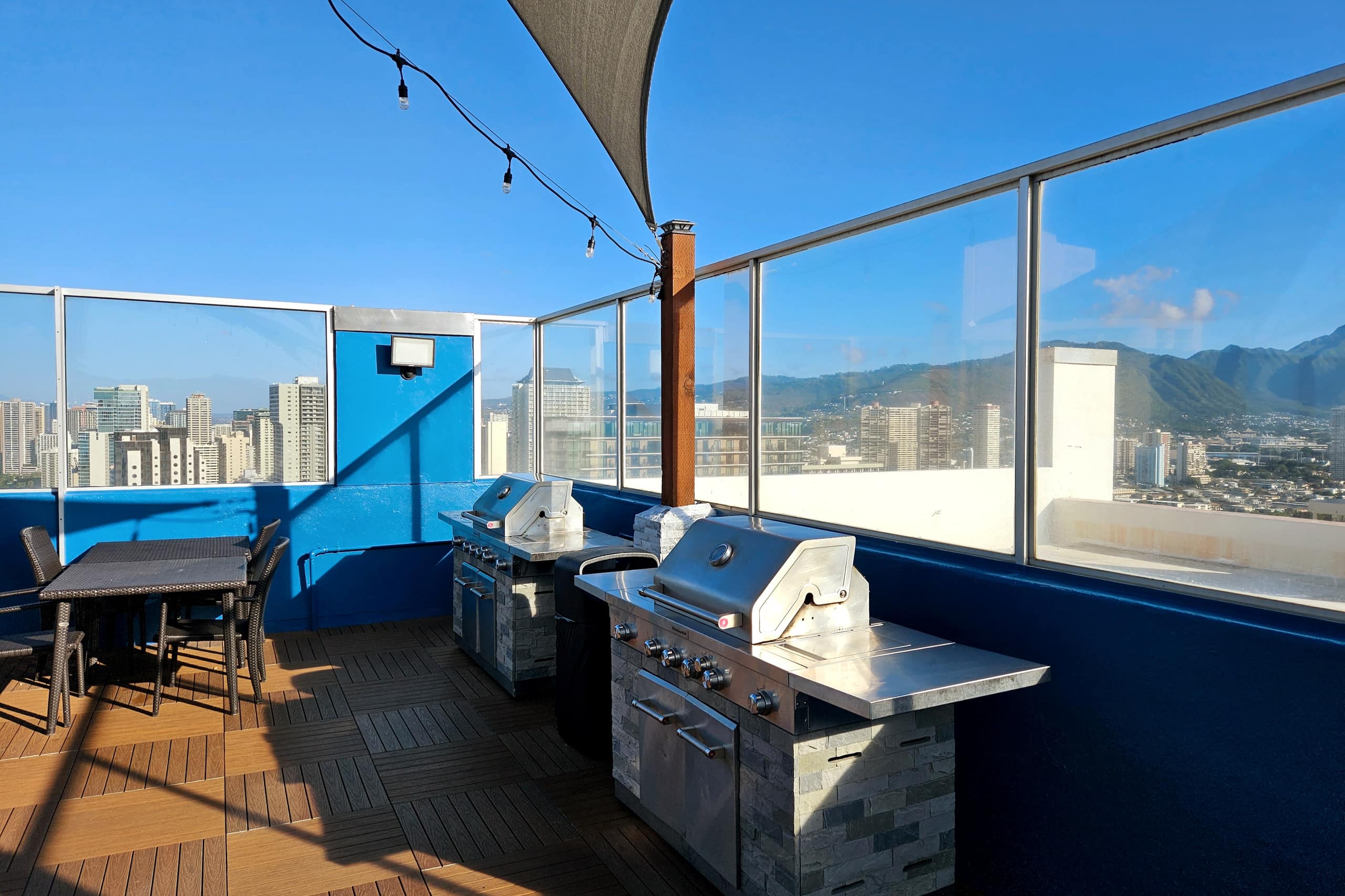 Condo in Honolulu · ★4.92 · Studio · 1 bed · 1 private bath - Image 5