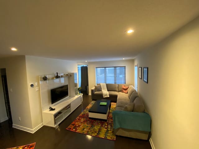 The White House! Modern and fully equipped home!