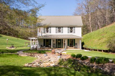 Hughes Mountain Farmhouse