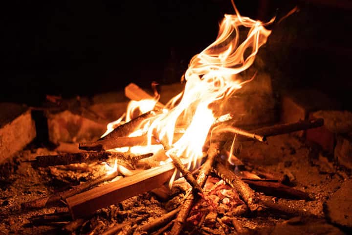 24時間焚き火ok 1日1組限定 安心な山小屋でゆっくり焚き火をしませんか 4名様までのお部屋です 借りられるコテージ Namegata Shi Ibaraki Ken 日本