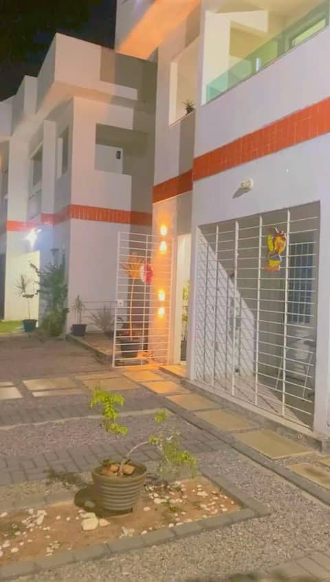 In the heart of Maria Farinha/Ground floor apartment