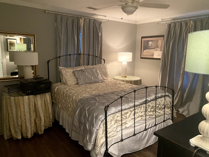 სასტუმრო ოთახი 2