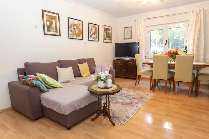 Ap For 4 In Center Makarska - Makarska