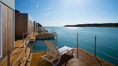 Marina+Uno+Floating+Resort