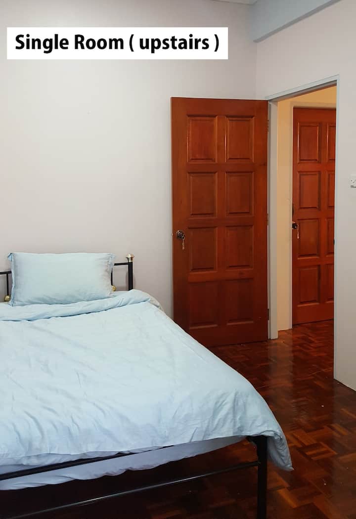 单人房，楼上，可入住1人