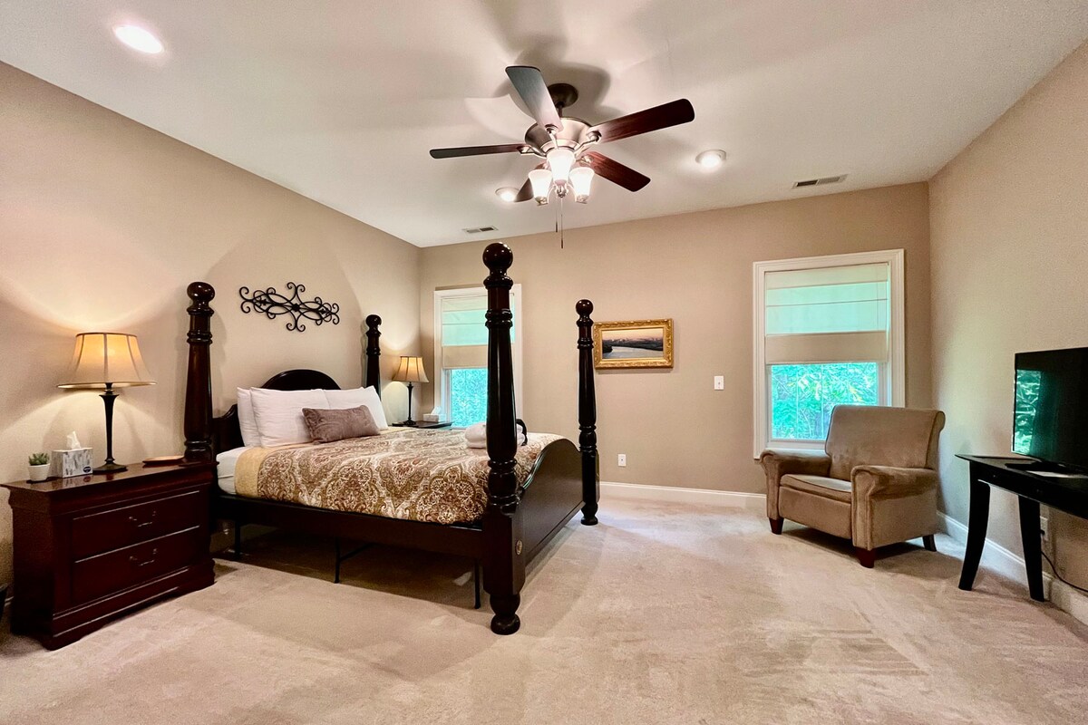 Objekt Falcon bio je besprijekoran. Sve u svemu, svima nam se svidio smještaj i definitivno bismo ga ponovno rezervirali. — Tamara P.
5/5 ★★★★★