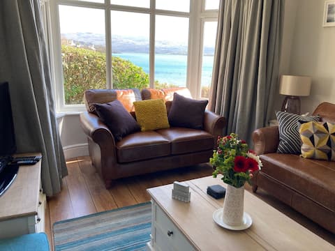 Tegfryn (Sleeps 8), 5*, Sea View, Borth y Gest