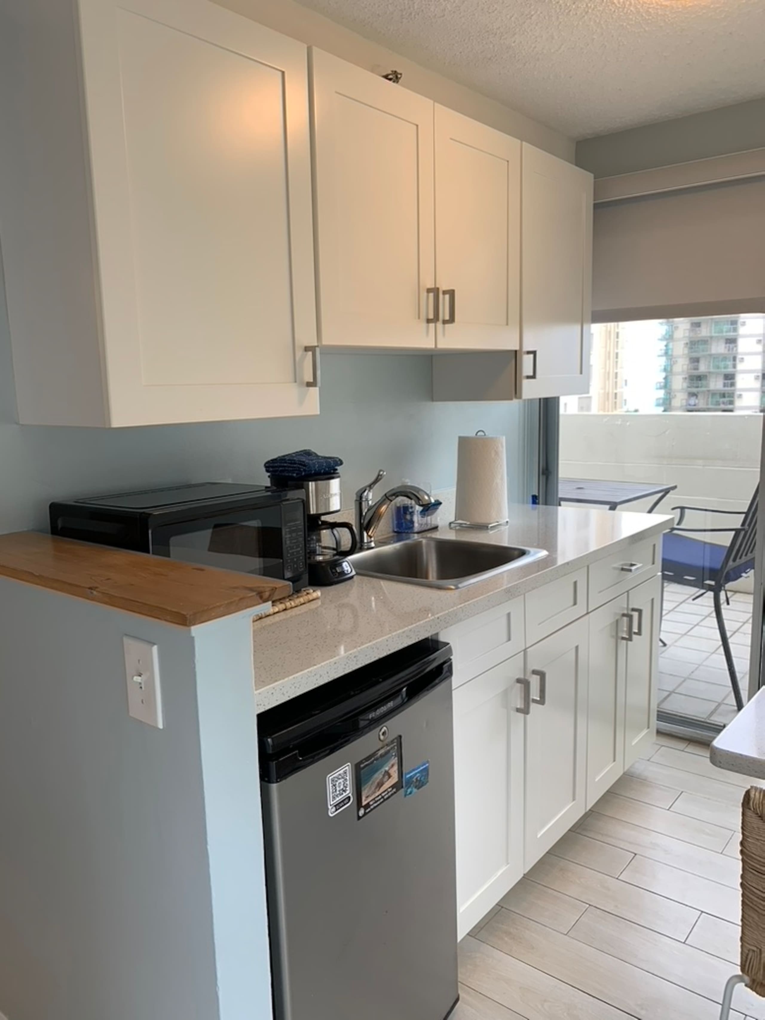 Condo in Honolulu · ★4.65 · Studio · 1 bed · 1 shared bath - Image 8