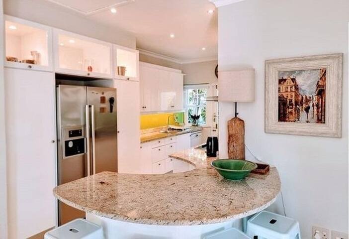 Oak Hideaway gallery image 5