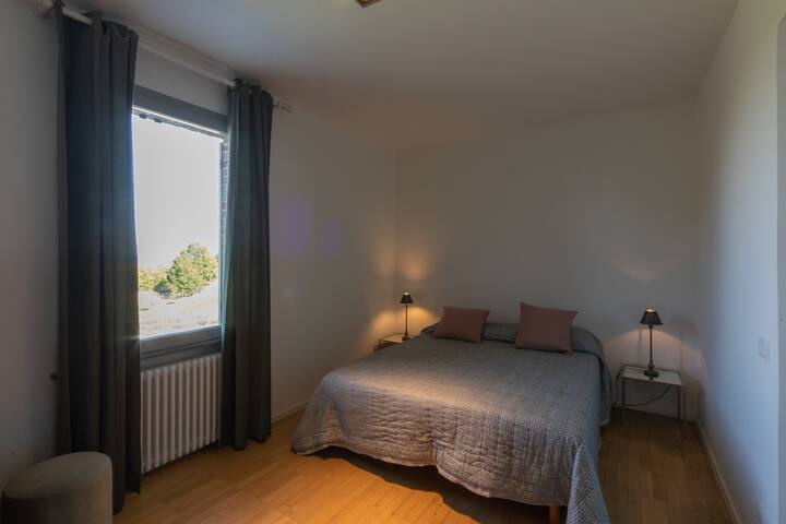 Ďalšia izba pre hostí na druhom poschodí. 