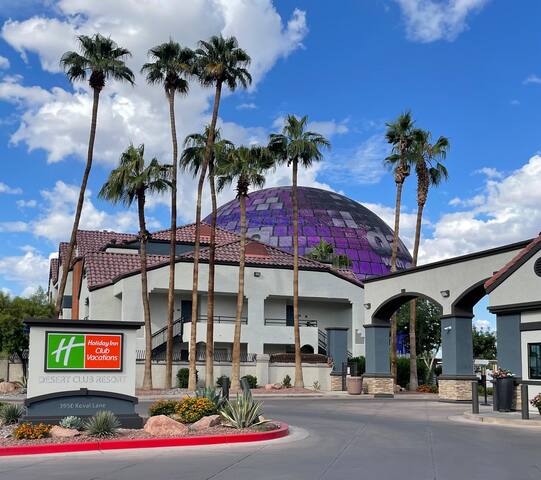 Las Vegas Getaway ~ In The Center Of It All