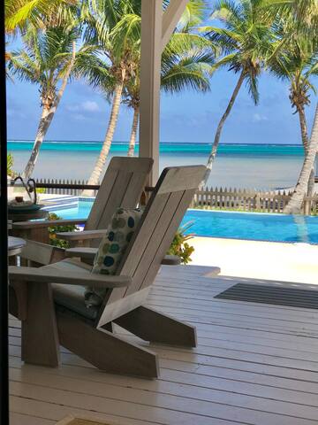 2 BR Oceanfront Suite w Pool in Great Location gallery image 2