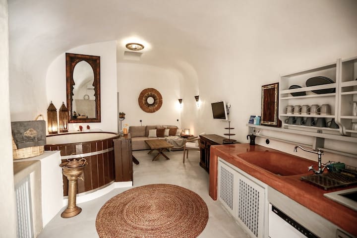 Nikolaos managed Airbnb listing 2
