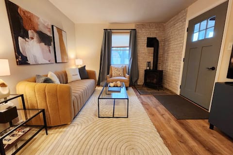 Cozy Scandinavian Getaway in City of Rockville