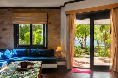 Beach Front Villa with Private Jacuzzi