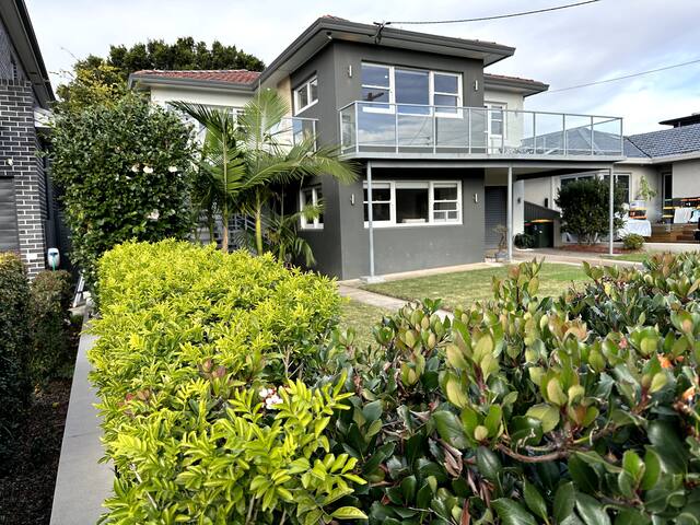 Concord 5 Bedroom home Inner West Sydney