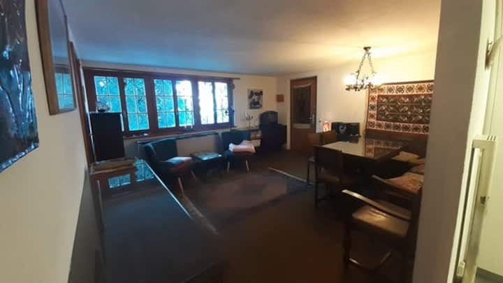 Chalet In Grindelwald. Fantastische Lage! 4-5 Pers - 格林德瓦