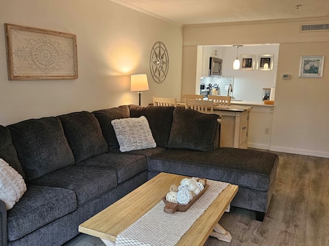 Ocean Creek Beach Resort-all new furniture!