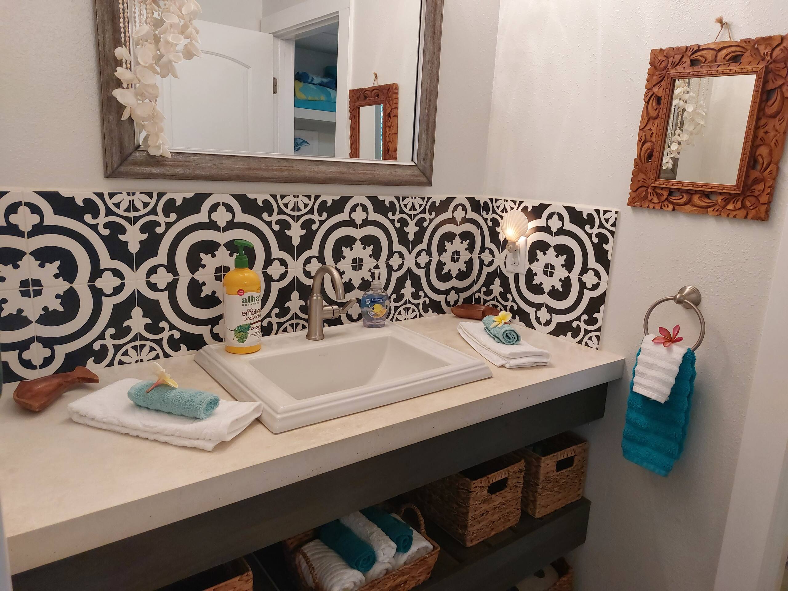 Condo in Kailua-Kona · ★4.87 · Studio · 1 bed · 1 bath - Image 6