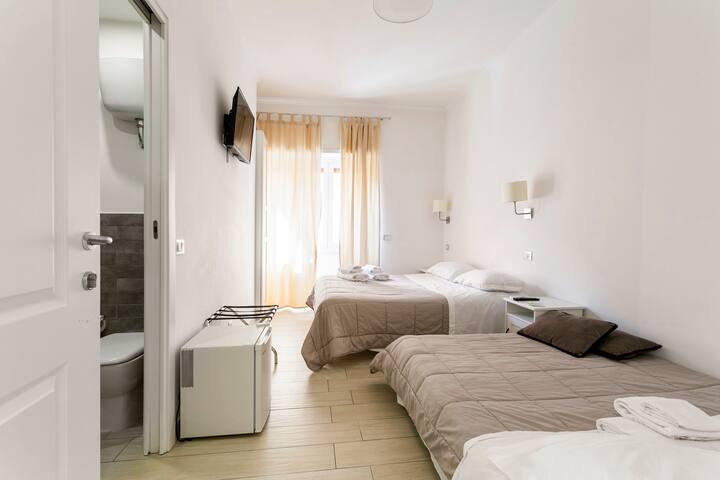 Guest House Mr. Charlie Brown gallery image 3